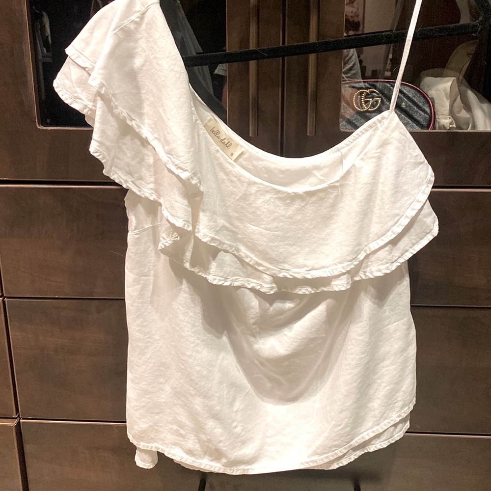 Bella dahl one shoulder ruffle top